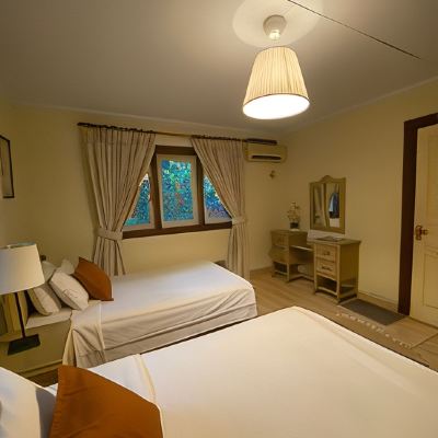 Villa Anggrek 4-Bedroom