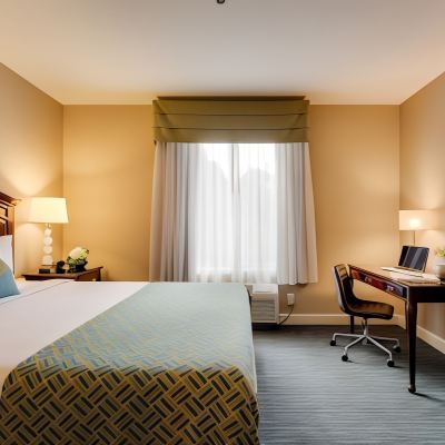 One Bedroom Signature Suite Ayres Hotel and Spa Mission Viejo Promo Code