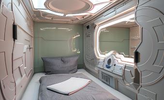 Space Night Capsule Hotel