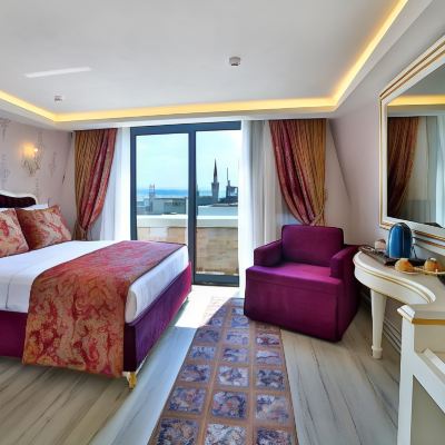 Deluxe Room with Sea View