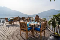 Sukoon Houseboat Dal Lake