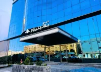 Platinum Hotel