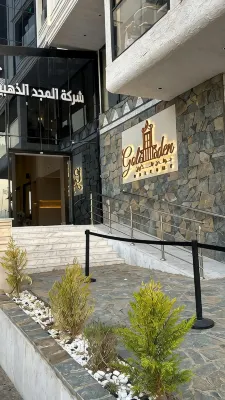 Golden Balcony Hotel  호텔