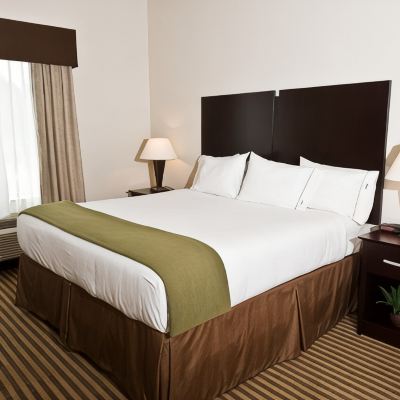 Standard King Room with Sofa Bed Holiday Inn Express and Suites Heber Springs, an IHG Hotel Promo Code