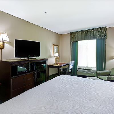 King Room - Non-Smoking Hampton Inn Corpus Christi - Northwest I-37 Promo Code