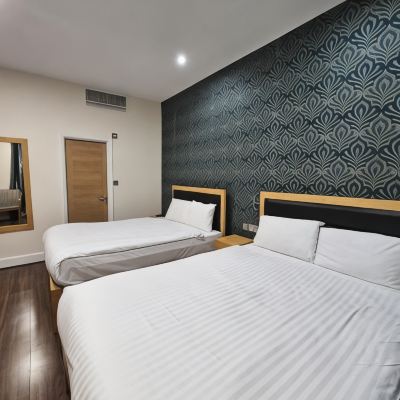 Superior Family Room Cromwell International Hotel Promo Code