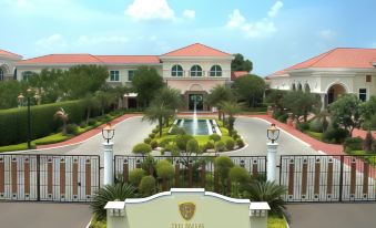 The Palms Town & Country Club - Resort