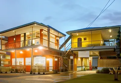 RedDoorz @ EM Pensiontel Butuan City Hotels in 