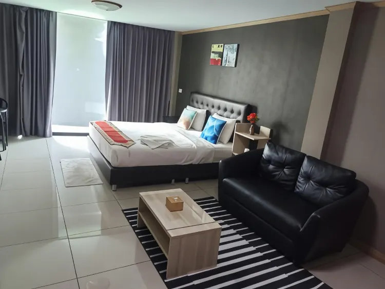 ห้องดีลักซ์ เตียงใหญ่ 1 เตียง