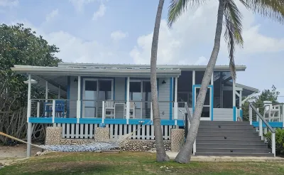 Beach Front Paradise Home.  Luxurious Funishings! Отели в г. 