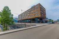 Leonardo Hotel Almere City Center Hotels in 