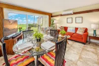 Ocean Front, Ground Level 1 Bedroom with King, Sleeps 4, with Cold AC