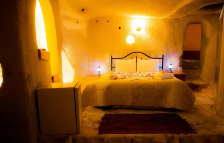 Unicorn Cave Hotel