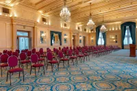 The Fort Garry Hotel Spa and Conference Centre, Ascend Hotel Collection
