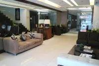 Avenue Suites Hotel