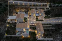 Trapela Limeni Luxury Suites Отели в г. 