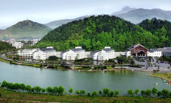 Wing House - Housity