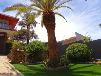 Charming peaceful 2-bedroomed unit with 180 degree panoramic view of Windhoek. Hotele w: 
