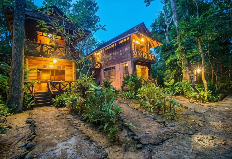 Art's Riverview Lodge - Housity