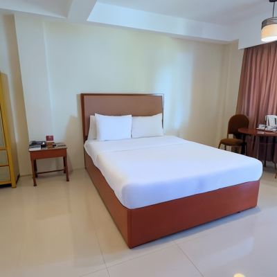 高級小屋 白石水上樂園及沙灘酒店優惠