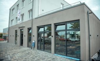 Hotel Central Vis a Vis - Housity