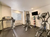 Quality Inn & Suites Near Nas Fallon Hotels in Fallon