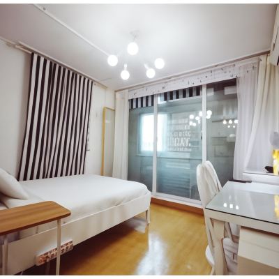 스탠다드룸 (지하 층) 한강 게스트하우스 쿠폰