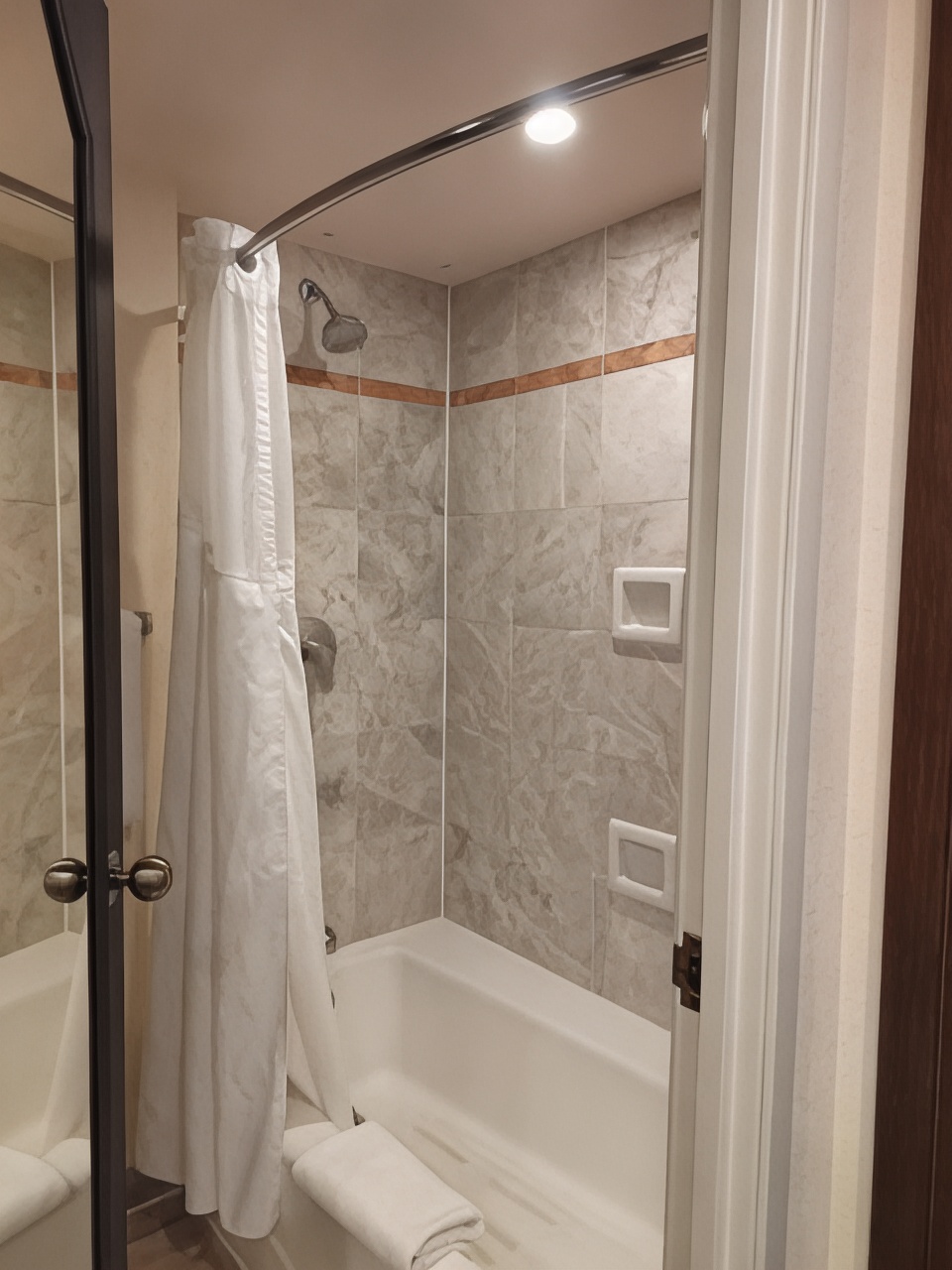 一卧室特大床套房