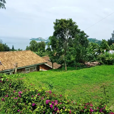 เรเบโร คิวู โรงแรม โรงแรมใน