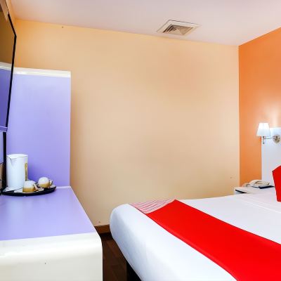 Bilik Double Standard Kupon OYO 546 Grand City Hotel