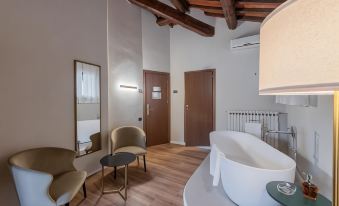 Hotel Gattapone - Housity