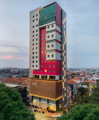 Leedon Hotel & Suites Surabaya Hôtels à : 