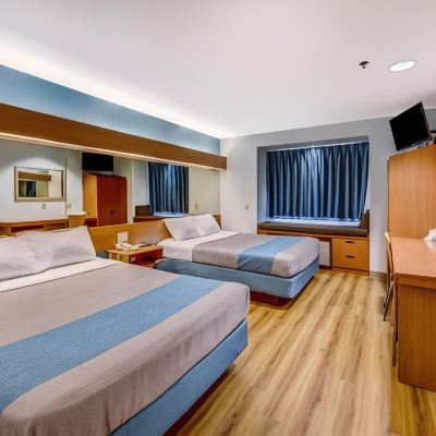 2 Queen Beds, Mobility Accessible Room, Roll-in Shower, Non-Smoking Motel 6-Sutherlin, or Promo Code
