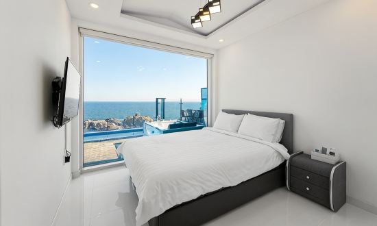 엑시트 풀빌라