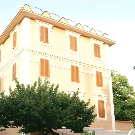 Hotel Iris Crillon
