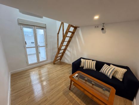 Cozy apartment, very well connected