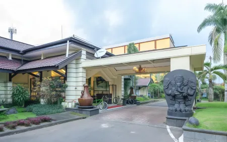 Hotel Montana Dua Malang