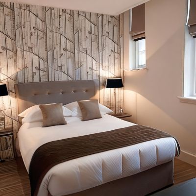 One Bedroom Deluxe Apartment The Halston Promo Code