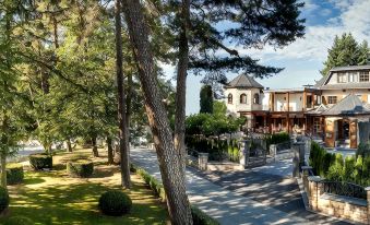 Osteria Mediterranean - Housity