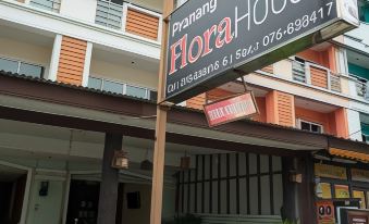 Pranang Flora House Homestay