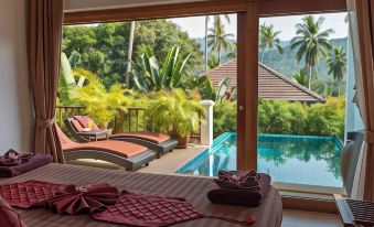 Tropical Season Villa Resort
