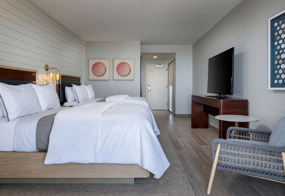 部分海景双大床房