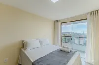 Building With Swimming Pool 300m From the Beach in Ilheus - MMD