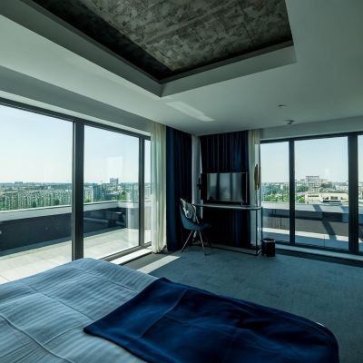 Executive Double Room with Balcony Union Plaza Promo Code