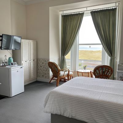 Double Room with Ensuite Sea View Room 3