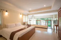 Tak Andaman Hotel