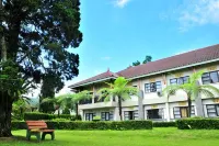 Sari Ater Hotel & Resort Hotel di 