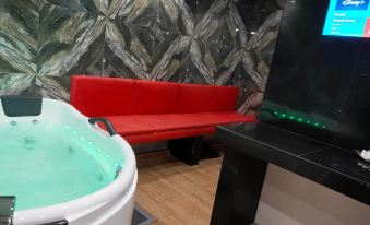 King Rapid Rise Hotel - Housity