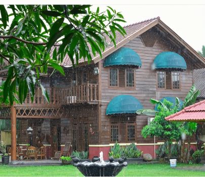 Cipatuguran Hostel Formerly Puri Rawakalong Pelabuhan Ratu