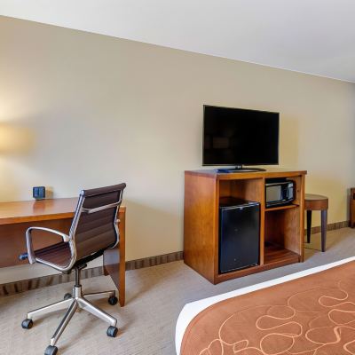 Suite, Accessible, Non Smoking (2 Queen Beds and 1 Person Sofa Bed) Comfort Suites Burlington Promo Code